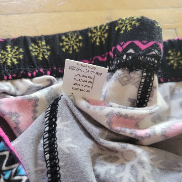 NWT cute winter Buskins leggings - Picture 2 of 2